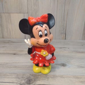 Vintage Minnie Mouse Figurine - Cheerful Collectible