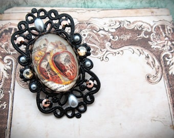 Vintage Victorian Style Black Filigree Photo Cameo Brooch Pin- Anatomical Heart