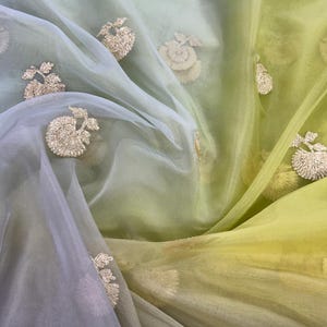 Ombre handfärgat broderat organzatyg: Shree Crystal Wedding Dress Material