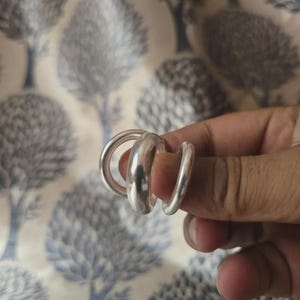 Set di anelli a cupola in argento sterling fatti a mano: anelli a fascia impilabili immagine 3