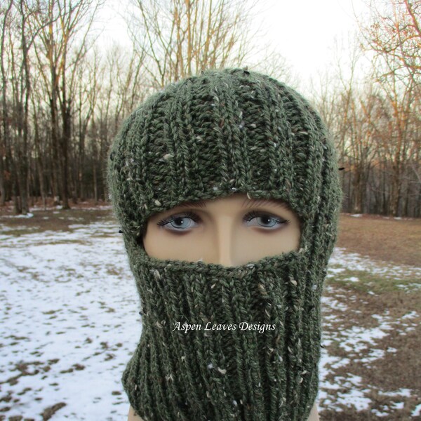 Toad green balaclava Ski mask Blend of  wool alpaca donegal tweed yarn Medium weight yarn Ready to ship Handmade