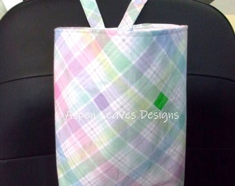 Pastel plaid trash bag -  Snap closure -  Light rainbow plaid