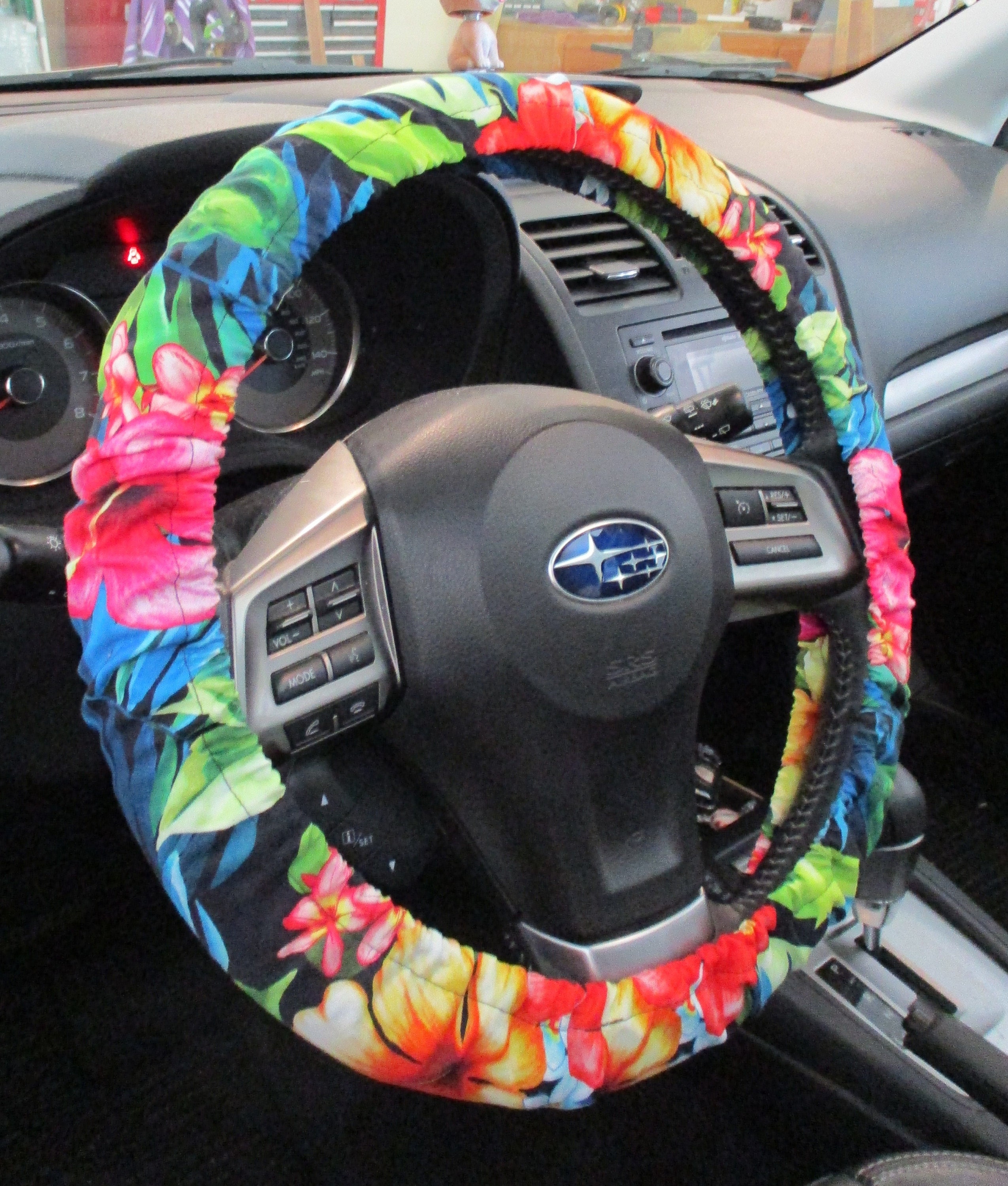 Discover Tropical Steering Wheel Cover