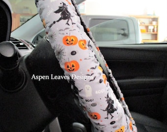 Halloween steering wheel cover -  Full grip fabric inside -Pumpkins  and witches on gray -  Spooky all year - Handmade