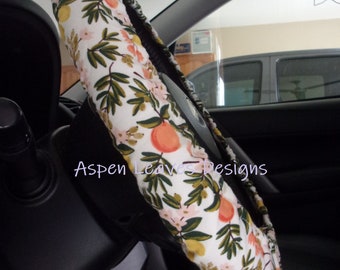 Citrus steering wheel cover - Full grip fabric inside - Peaches and lemons on cream fabric