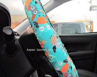 Owls on teal steering wheel cover-  Full grip fabric inside   - Owls on teal fabric- Handmade