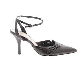 Body Dressing Deluxe Black Leather Pointed Toe Ankle Strap Pumps Size 7.5