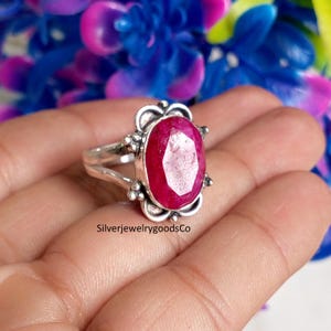 Anillo de rubí - Anillo de plata de ley 925 - Joyería con piedra natal de julio - Anillo hermoso - Anillo llamativo - Anillo bohemio - Anillo de bodas - Anillo de cumpleaños