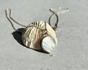 MoThEr Of PeArL TeArDrOp NeCkLaCe…MeRmAiD TeAr NeCkLaCe…BoHo MOP NeCkLaCe…SiMpLe MoThEr Of PeArL NeCkLaCe