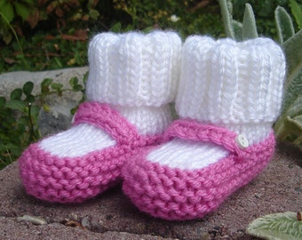 Hand knit baby booties - Mary Jane Booties