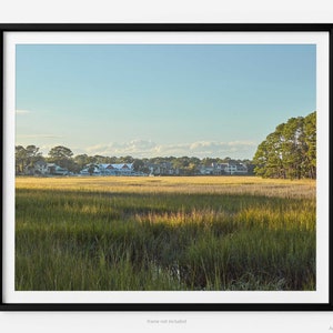 Impresión fotográfica de bellas artes de South Beach Marina y Salty Dog Cafe sobre un pantano, Hilton Head Island, At Sea Pines Plantation, Art For Gratitude
