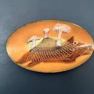 Vintage Small Mushroom Peach and Brown Enamelware Trinket Tray ... Oval MCM Vanity Tray, Marbleized Animal Enamel on Copper, 1970s Crafts