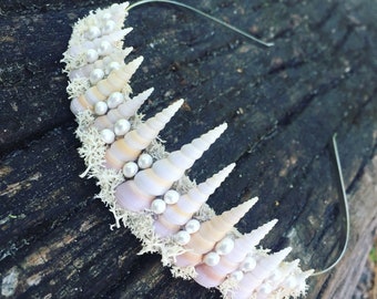 Seashell Crown Bridal Headpiece, Mermaid Shell Tiara, Bridal Shell Headpiece, Mermaid Crown, Beach Bride Wedding, Flower Girl Hair Accessory