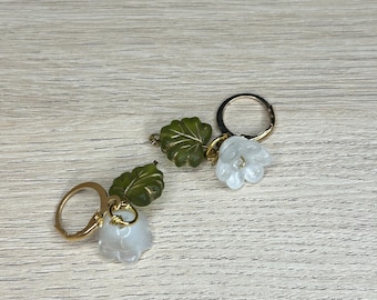 Orecchini con ciondolo a forma di fiore, delicati gioielli floreali boho - Fairycore Cottagecore Spring