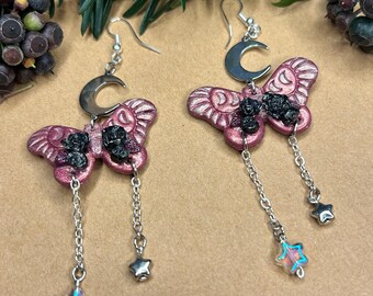 Orecchini a forma di falena rosa e luna - Gioielli pendenti con stella gotica celeste
