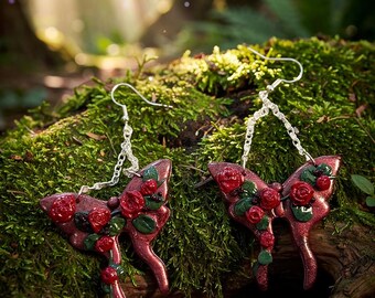 Orecchini pendenti con falena rosa, gioielli con fiori in argilla polimerica, regalo Cottagecore fatto a mano
