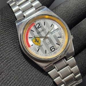 Seiko 5 Men&#39;s Automatic Wrist Watch Day/ Date Japan made ,Serviced Watch Cal 6319