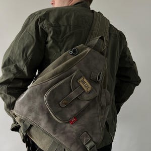 DIESEL Archive グラフィック ミリタリー ダッフルバッグ Y2K DIESEL Archive グラフィック ミリタリー ダッフルバッグ Y2K