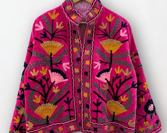 ハンドメイドのスザニ刺繍ベルベットジャケット：ボヘミアンフローラル
