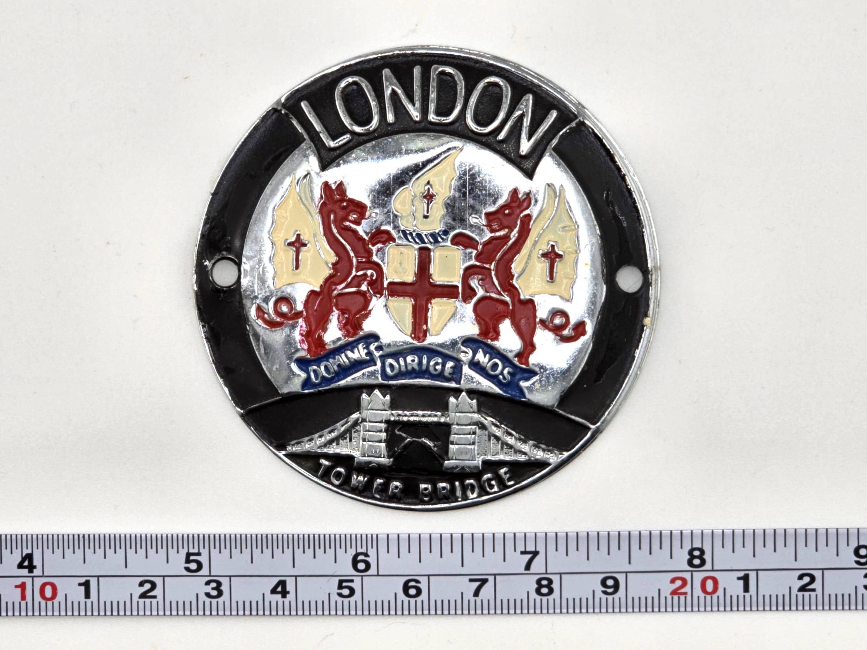 Vintage car grille badge - Etsy 日本