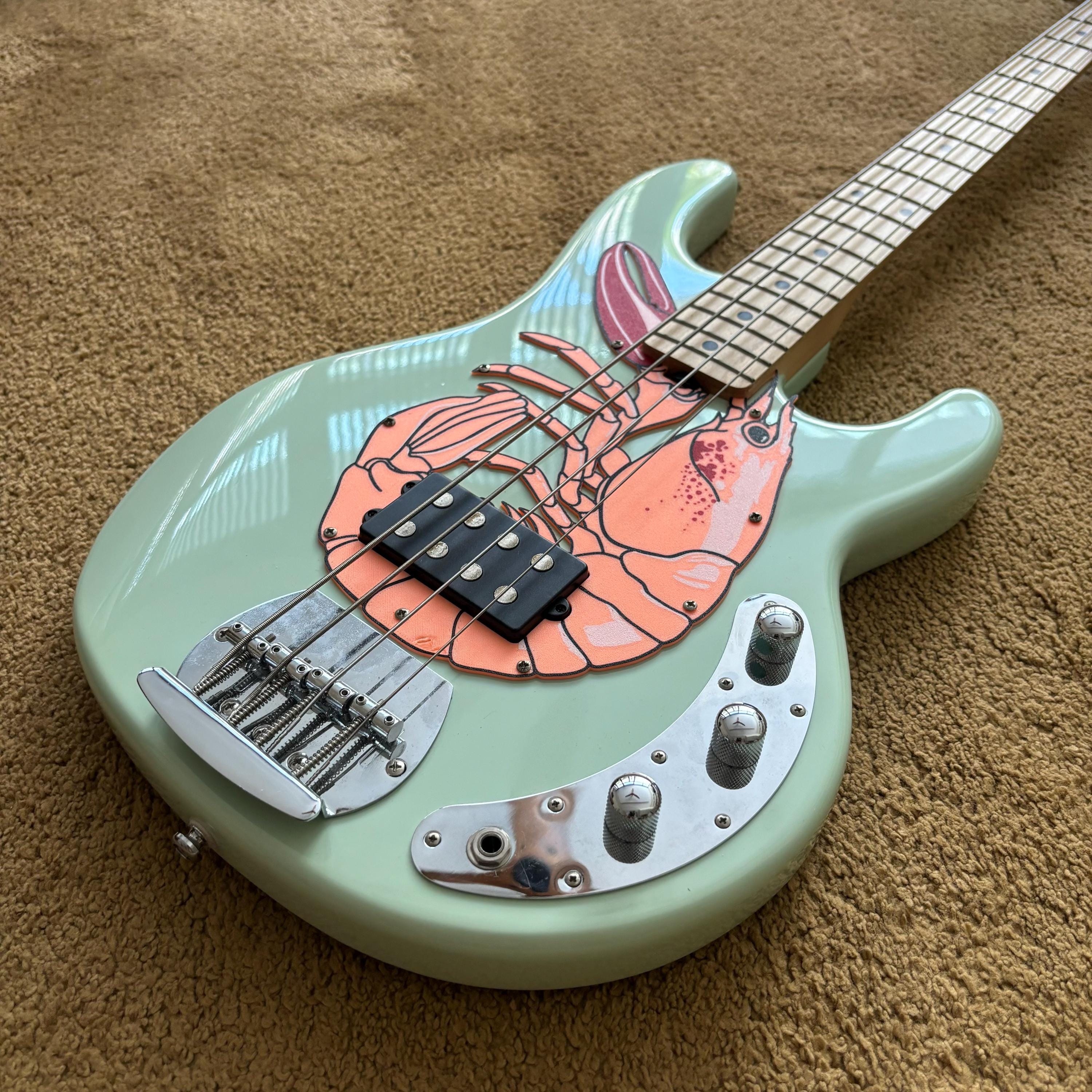 スティングレイベース ロブスターピックガード（暗闇で光る
