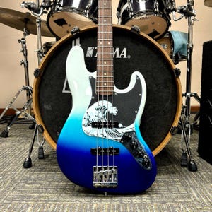 Japanese Wave Jazz Bass Pickguard