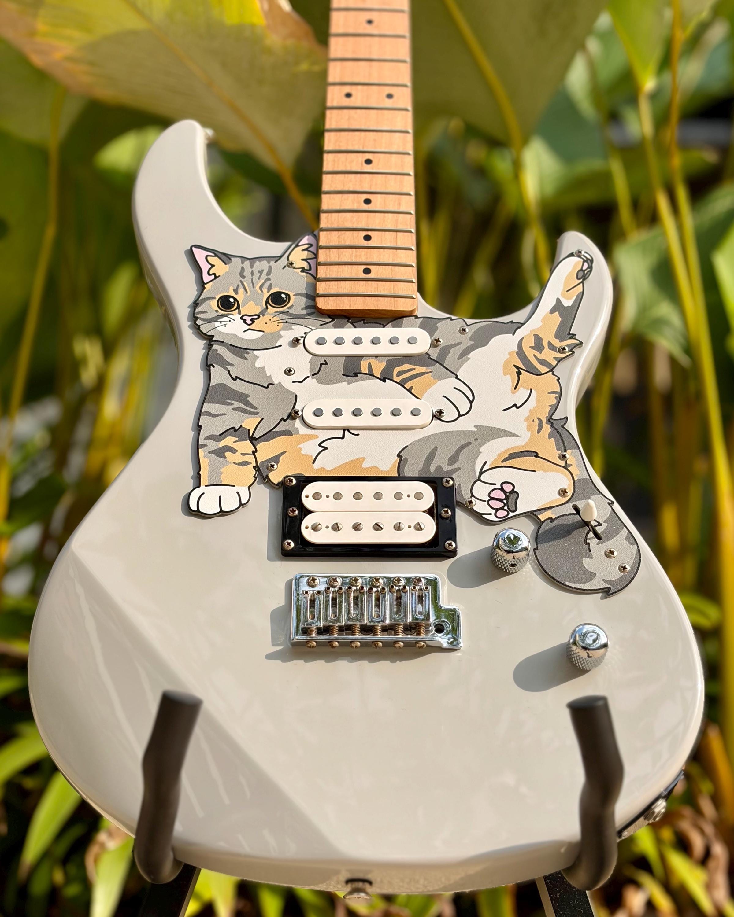 Cat Guitar Pickguard for Yamaha Pacifica 112V | Yamaha