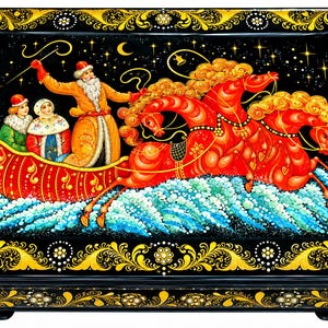 Large Authentic Palekh Russian Lacquer Box Troika, Hand Painted Papier Mache Russian Miniature Signed Artist Petrov 2010, Collectible Art