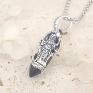 Hecate Triple Moon Necklace – 925 Sterling Silver Black Crystal Wiccan Amulet