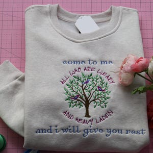 Embroidered sweatshirt Crewneck or Hooded