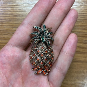 Pineapple Brooch: Handmade Tropical Jewelry Gift