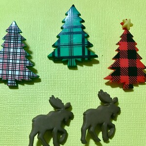 Christmas Cabin Plastic Novelty Buttons/DIY Sewing supplies/Christmas party craft supplies/dress it up/Doll making/Cupcake Toppers