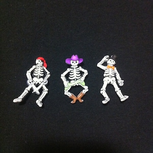 Halloween Skeletons  Plastic Buttons/Sewing supplies/DIY craft supplies/Novelty Buttons/Party Supplies/Kids craft supplies/spooky buttons