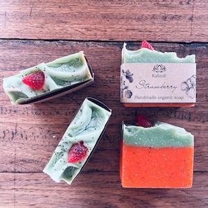 Strawberry Soap – Handmade Vegan Bar with Poppy Seeds & Pearlescent Mica, Cold Process Soap, Fruity Exfoliating Soap Gift
