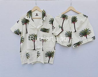 Floral Bridesmaid Pajamas: Personalized Bachelorette Party Gift