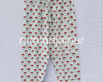 Floral Print Cotton Pajama Pants: Women's Sleepwear with Pockets