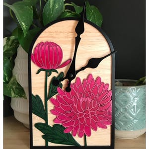 Horloge de bureau arche chrysanthème une ligne - fleur du mois de naissance novembre - fichier SVG prêt pour le laser