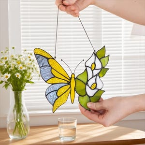 Butterfly Stained Glass Hanging Decoration – Nature-Inspired Window Art,House Home Decor Stained glass Suncatcher butterfly Mothers Day gift