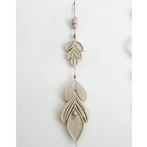 Handmade Clay Wall Hanging, Organic Clay Wall Hanging, Natural Leaf Form, Neutral Earthy Home Decor, Minimalist Decor, Ceramic Leaf Design