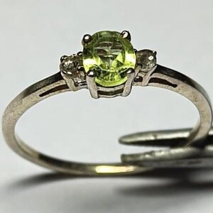 Natural Peridot Gemstone, 925 Silver Ring with Diamond Accents, Elegant Green Birthstone Jewelry Gift for Her, Birthstone Jewelry.