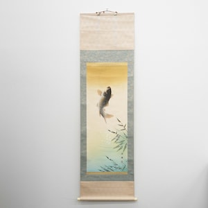 Japanese Kakejiku Scroll – Carp Swimming Upstream, Traditional Hand-Painted Koi Hanging Scroll Art