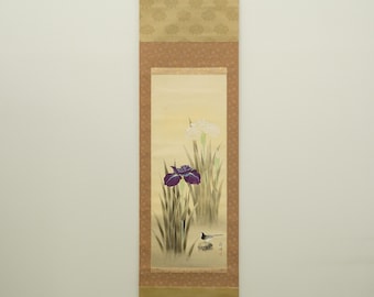 Vintage Japanese Kakejiku Scroll – Hand-Painted Iris Flowers & Bird on Silk | Tea Room Decor | Wabi-Sabi Wall Art
