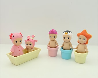 Figurine Display Stand – Mini Flower Pot Holder Set | Blind Box Figurine Shelf | Kawaii Desk Decor | Plant Pot Display for Figurines