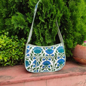Bolso bandolera acolchado, bolso cruzado de algodón con estampado de bloques, bolsos bohemios hechos a mano para el día a día, bolso de viaje para festivales.