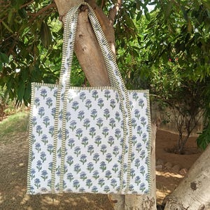 Handmade Cotton Patchwork Quilted Tote Bag: Eco-Friendly Shopper