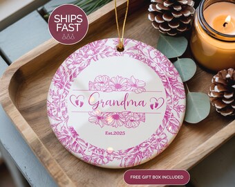 Custom New Grandma Ornament 2025, Personalized Promoted to Grandma Gift, Baby Reveal Keepsake, First Time Grandma Christmas Decoration