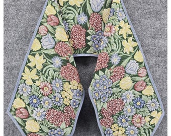 Camino de mesa vintage estilo tapiz floral, flores azules multicolores, estilo cottagecore, 13x71".
