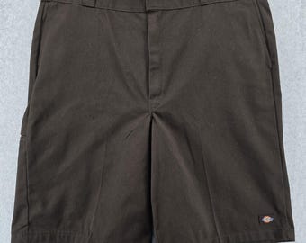 Vintage Dickies Brown Skater Shorts Men's 44x13" Utility Baggy Y2K 90s Workwear