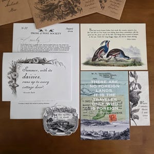 Månatlig litterär postprenumeration för läsare | Vintagekonsttryck, citat och handskriven kalligrafi