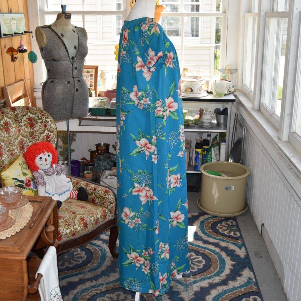 Vintage Hilo Hattie Hawaii II Muumuu Dress M Blue Floral Hawaiian Maxi ...